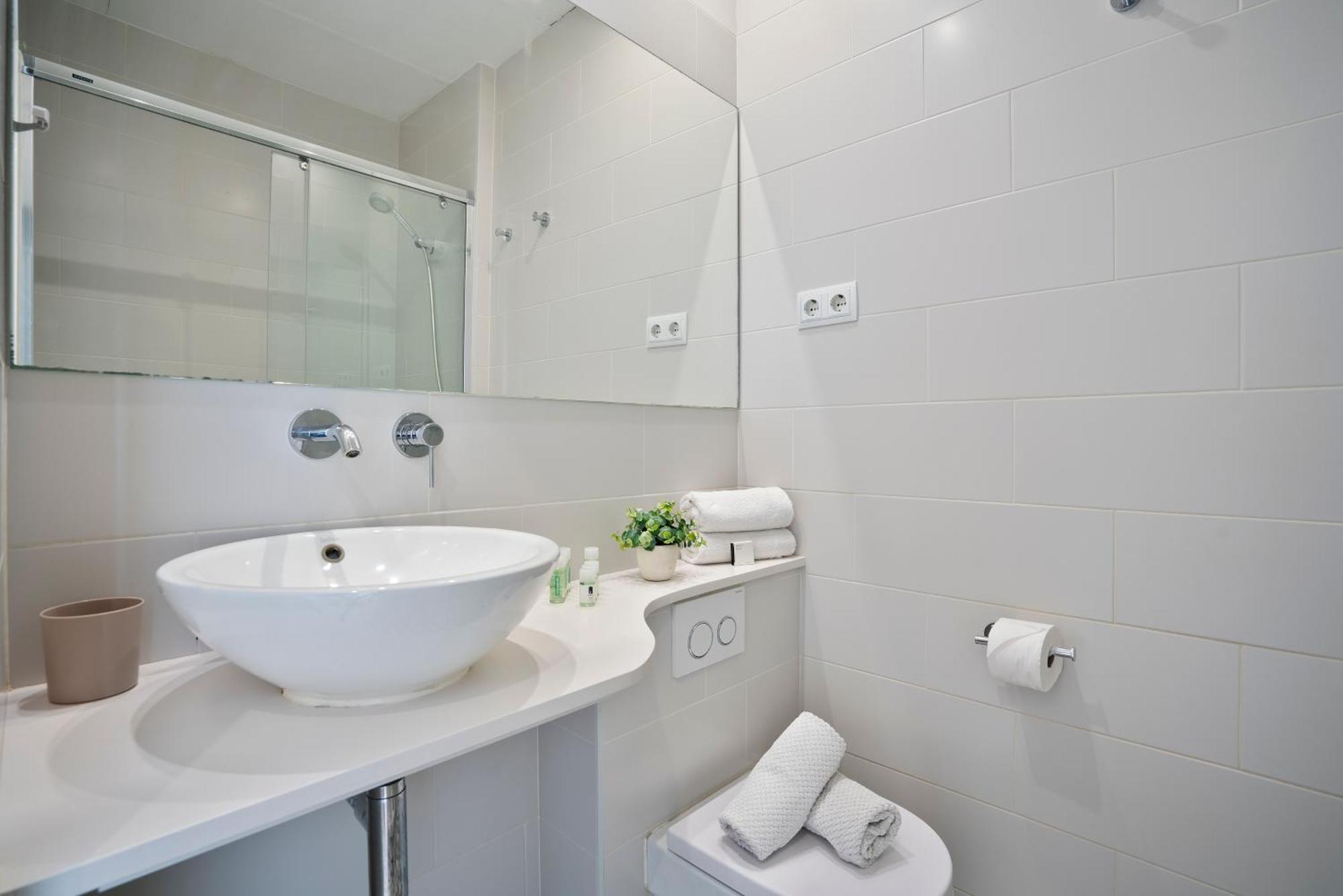 Bcnstop Sant Pau Suites Barcelona Exterior foto